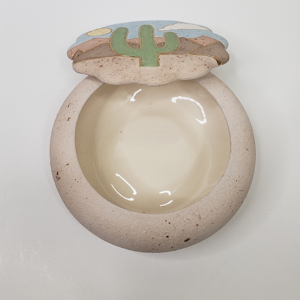 Vintage Cactus Ceramic Bowl With Lid - Picture 6 of 11